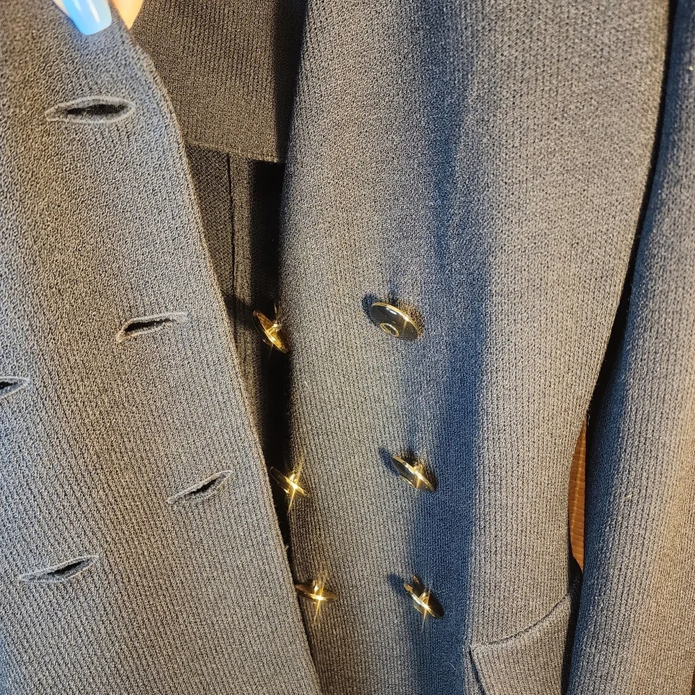 St. John Collection Blazer - Picture 5 of 14